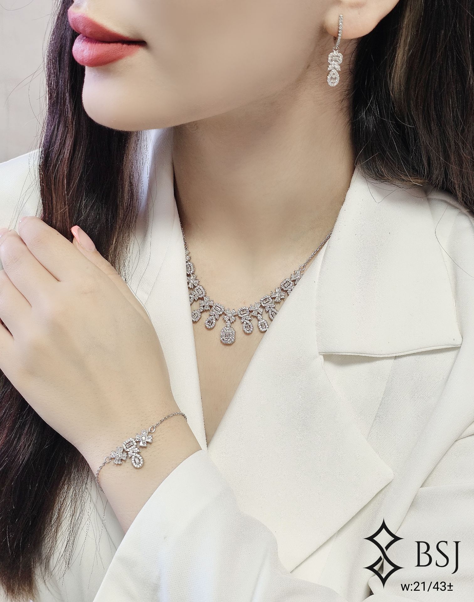 سرویس نقره GT137 با نگین‌های برلیان و باگت – شیک، زنانه و مناسب عروس