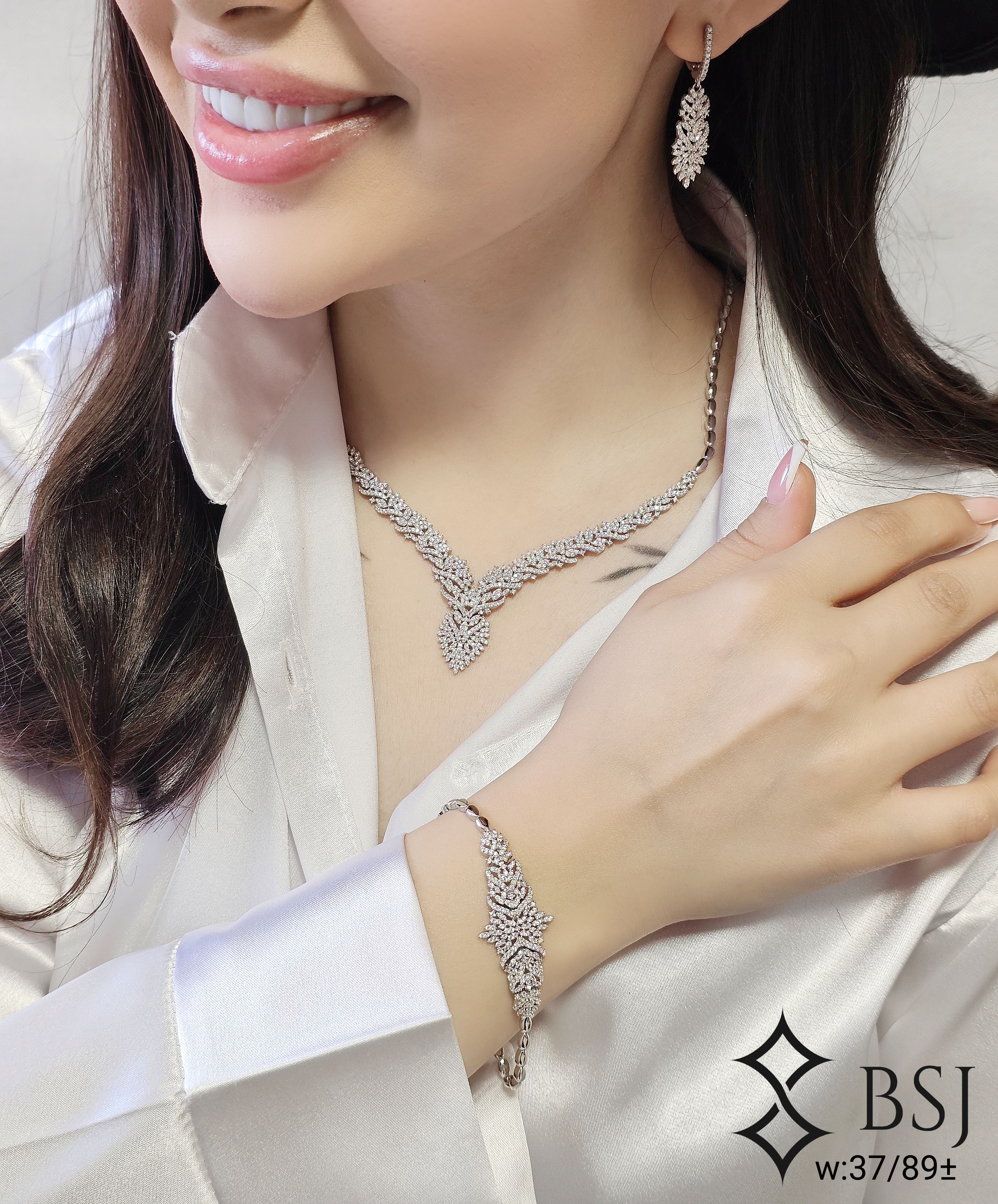 سرویس نقره زنانه مدل GT214 نگین‌دار برلیان | طراحی شیک و ماندگار