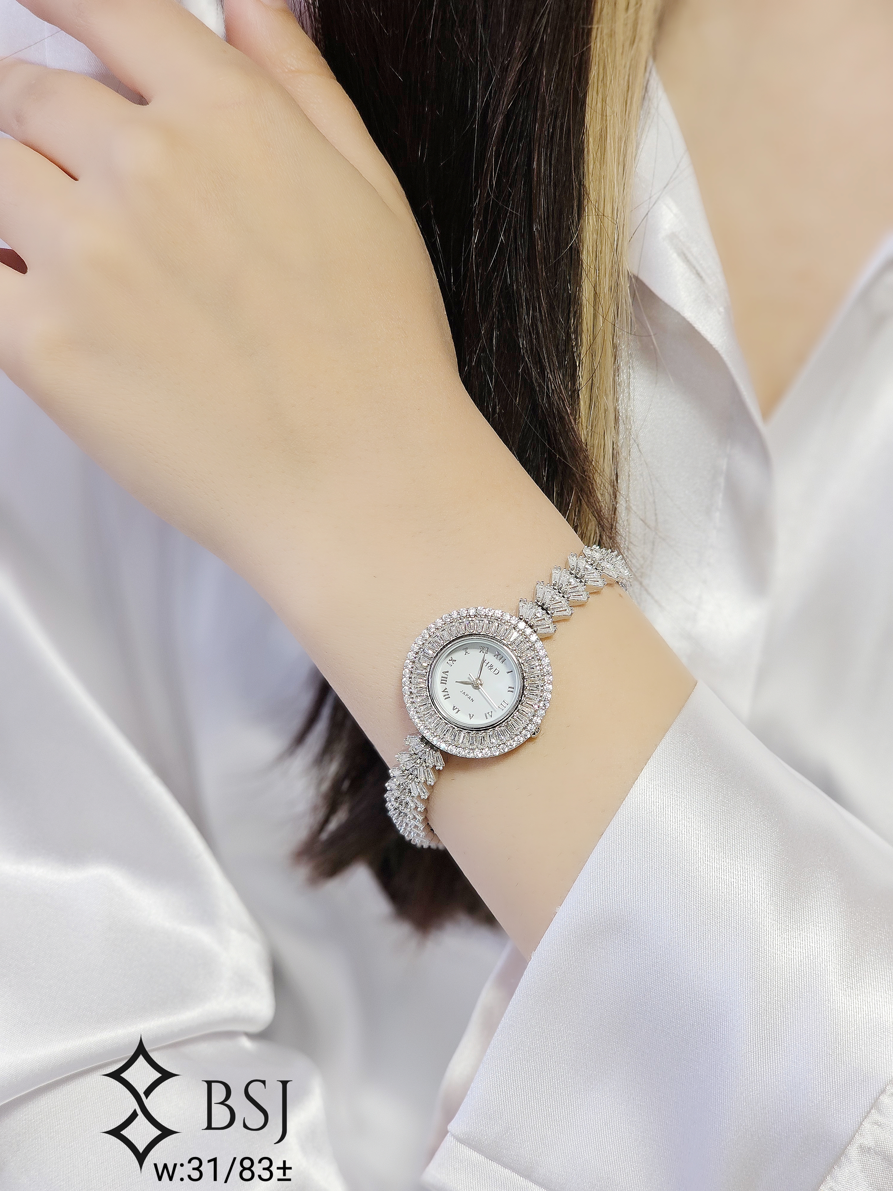 خرید ساعت مچی نقره GS107 | قیمت عالی | نگین برلیان و باگت